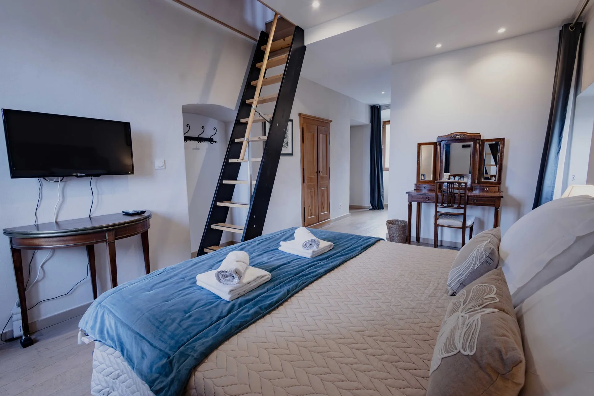 Chambre Erba Celesta, Vue 360° vallées Castagniccia, suite duplex Castellu d Orezza